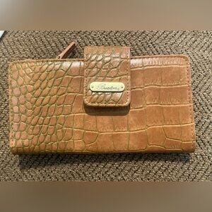 New metropolitan Buxton wallet